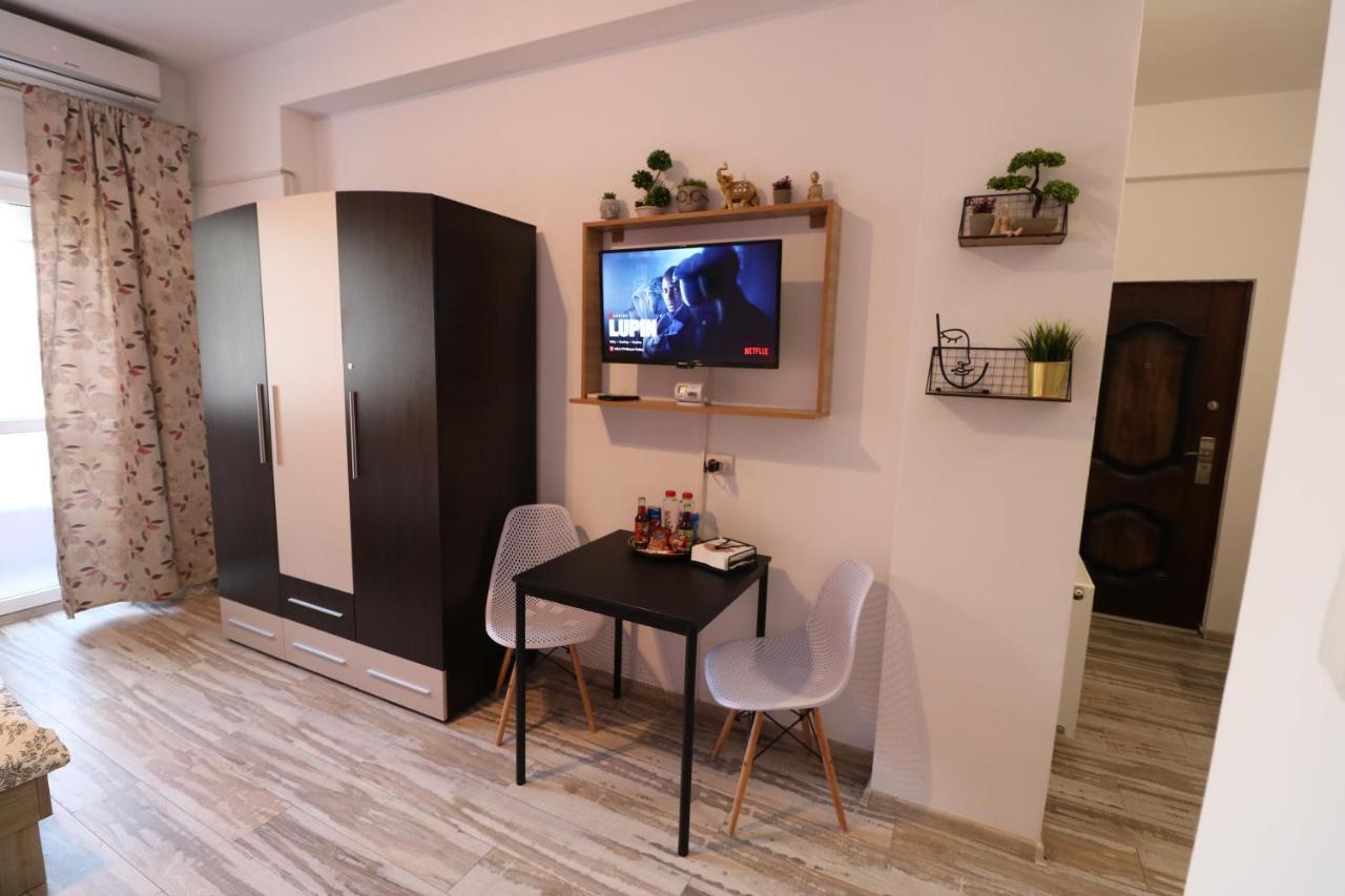 Charming Cozy Studio - Old Town - Free Minibar Apartment Bucharest Exterior photo